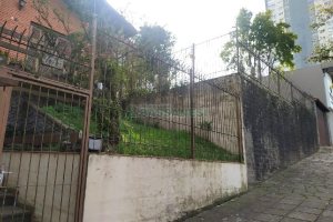 Casa Comercial com 250m², 4 dormitórios, 4 vagas, no bairro Lourdes em Caxias do Sul para Alugar ou Comprar