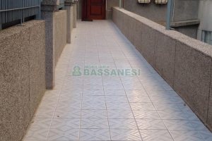 Apartamento com 62m², 2 dormitórios, 1 vaga, no bairro Centro em Caxias do Sul para Comprar