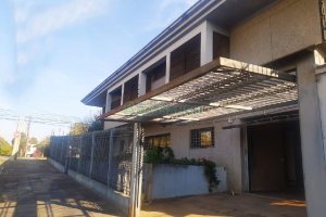 Casa Comercial com 530m², 5 dormitórios, 2 vagas, no bairro Cinqüentenário em Caxias do Sul para Alugar