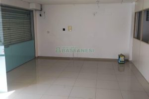 Loja com 184m², no bairro Bela Vista em Caxias do Sul para Comprar