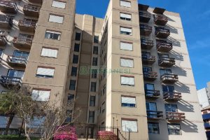 Apartamento com 79m², 3 dormitórios, 1 vaga, no bairro Panazzolo em Caxias do Sul para Comprar