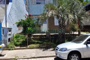 Casa com 100m², 3 dormitórios, 1 vaga, no bairro São Leopoldo em Caxias do Sul para Comprar