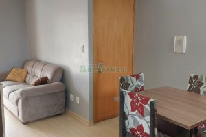 Sobrado com 87m², 2 dormitórios, 1 vaga, no bairro Charqueadas em Caxias do Sul para Comprar