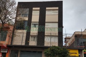 Predio com 383m², no bairro Centro em Caxias do Sul para Comprar