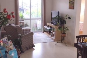 Apartamento com 61m², 2 dormitórios, 1 vaga, no bairro Charqueadas em Caxias do Sul para Comprar