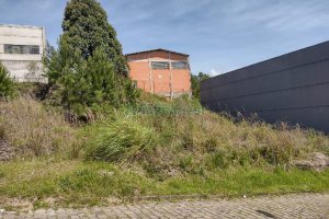 Terreno com 360m², no bairro Sanvitto em Caxias do Sul para Comprar