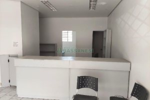 Loja Mobiliada com 160m², no bairro Pio X em Caxias do Sul para Alugar
