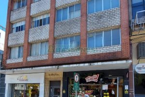 Apartamento com 100m², 3 dormitórios, no bairro São Pelegrino em Caxias do Sul para Alugar