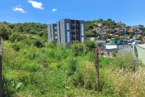 Terreno, no bairro Nossa Senhora das Graças em Caxias do Sul para Comprar