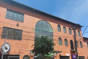 Predio com 709m², no bairro São Pelegrino em Caxias do Sul para Alugar