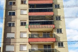 Apartamento com 108m², 3 dormitórios, 2 vagas, no bairro Medianeira em Caxias do Sul para Comprar