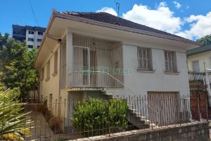 Casa com 200m², 3 dormitórios, 2 vagas, no bairro Santa Catarina em Caxias do Sul para Comprar