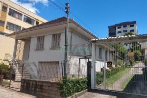 Casa com 200m², 3 dormitórios, 2 vagas, no bairro Santa Catarina em Caxias do Sul para Comprar