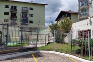 Apto Mobiliado com 116m², 3 dormitórios, 2 vagas, no bairro Santa Catarina em Caxias do Sul para Alugar