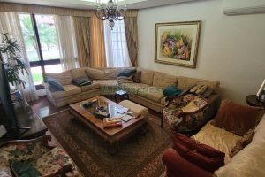 Casa com 672m², 4 dormitórios, 5 vagas, no bairro Bela Vista em Caxias do Sul para Comprar