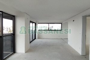 Apartamento com 142m², 3 dormitórios, 3 vagas, no bairro Centro em Caxias do Sul para Comprar