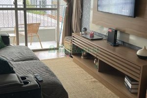 Apto Mobiliado com 68m², 2 dormitórios, 1 vaga, no bairro Centro em Caxias do Sul para Alugar ou Comprar