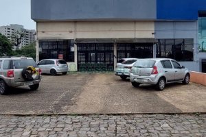 Loja com 400m², no bairro De Lazzer em Caxias do Sul para Alugar