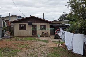 Casa, 3 dormitórios, 1 vaga, no bairro Cidade Nova em Caxias do Sul para Comprar