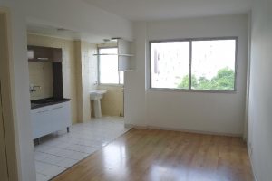 Apartamento com 60m², 2 dormitórios, 1 vaga, no bairro Centro em Caxias do Sul para Alugar