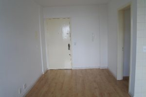 Apartamento com 60m², 2 dormitórios, 1 vaga, no bairro Centro em Caxias do Sul para Alugar