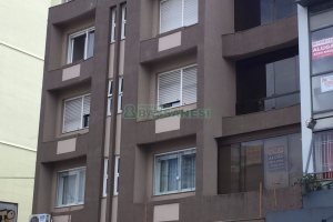 Apartamento com 228m², 4 dormitórios, 1 vaga, no bairro Centro em Caxias do Sul para Comprar