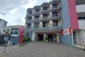 Kitinete com 30m², 1 dormitório, 1 vaga, no bairro Sagrada Família em Caxias do Sul para Alugar