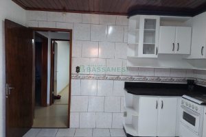 Casa com 154m², 3 dormitórios, 3 vagas, no bairro Charqueadas em Caxias do Sul para Comprar