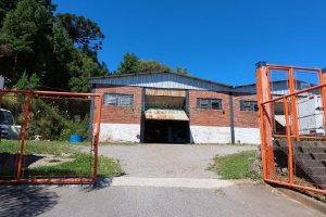 Pavilhão com 1200m², no bairro Santa Fé em Caxias do Sul para Comprar