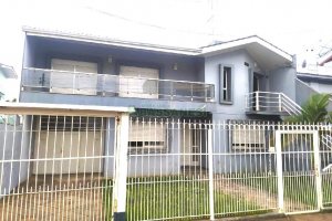 Casa Comercial com 136m², no bairro Universitário em Caxias do Sul para Alugar