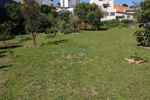 Terreno com 1349m², no bairro Pio X em Caxias do Sul para Comprar