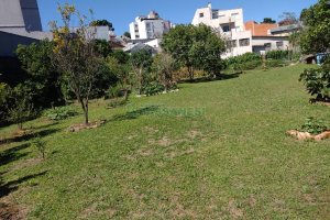 Terreno com 1349m², no bairro Pio X em Caxias do Sul para Comprar