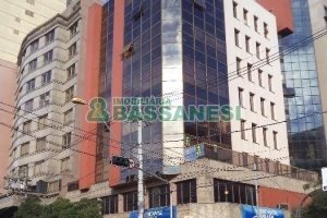 Sala com 41m², no bairro Centro em Caxias do Sul para Alugar