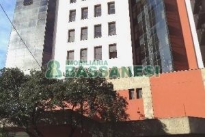 Sala com 41m², no bairro Centro em Caxias do Sul para Alugar