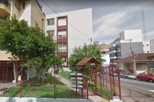 Apto Mobiliado com 91m², 2 dormitórios, 2 vagas, no bairro Pio X em Caxias do Sul para Comprar