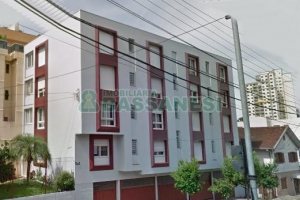 Apto Mobiliado com 91m², 2 dormitórios, 2 vagas, no bairro Pio X em Caxias do Sul para Comprar
