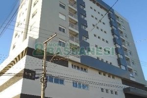Apto Mobiliado com 63m², 2 dormitórios, 2 vagas, no bairro Panazzolo em Caxias do Sul para Alugar