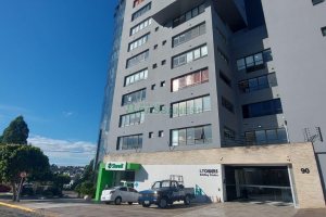 Sala com 460m², 3 vagas, no bairro Sanvitto em Caxias do Sul para Comprar
