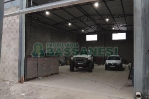 Pavilhão com 252m², no bairro Sagrada Família em Caxias do Sul para Alugar