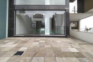Loja com 350m², 1 vaga, no bairro Centro em Caxias do Sul para Alugar