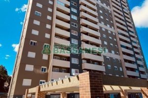 Apto Mobiliado com 58m², 2 dormitórios, 2 vagas, no bairro Madureira em Caxias do Sul para Alugar