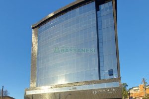 Sala com 70m², 1 vaga, no bairro Floresta em Caxias do Sul para Alugar