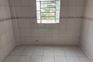 Casa com 50m², 2 dormitórios, no bairro São Leopoldo em Caxias do Sul para Comprar