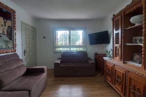 Apartamento com 81m², 3 dormitórios, 2 vagas, no bairro Desvio Rizzo em Caxias do Sul para Comprar
