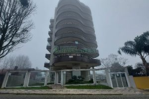 Apartamento com 304m², 3 dormitórios, 3 vagas, no bairro Jardim América em Caxias do Sul para Comprar