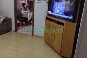 Casa com 400m², 5 dormitórios, 5 vagas, no bairro Desvio Rizzo em Caxias do Sul para Comprar