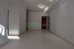 Sala com 60m², no bairro Centro em Caxias do Sul para Alugar