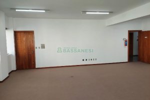 Sala com 59m², no bairro Centro em Caxias do Sul para Comprar