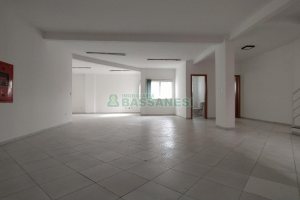 Loja com 405m², no bairro Centro em Caxias do Sul para Alugar