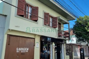 Predio com 390m², no bairro Centro em Caxias do Sul para Comprar